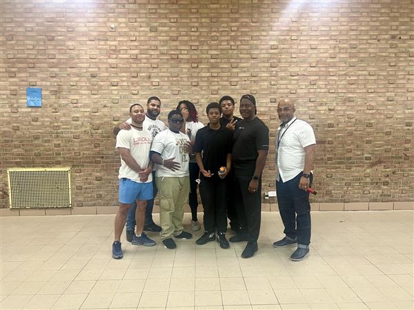mentors posing for picutre